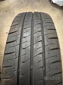 Gomme furgone estive 215/60 17