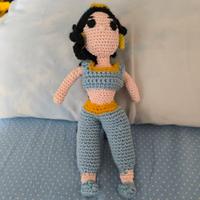 Jasmine di Aladdin fatta a mano all'uncinetto