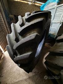 Ruote Trattore pari al nuovo