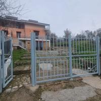 Villa con giardino