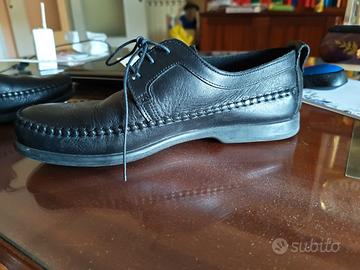 scarpe da uomo in pelle nera