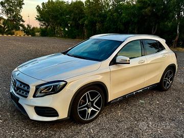 MERCEDES- BENZ GLA 200 D AMG PREMIUM