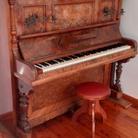 Pianoforte verticale