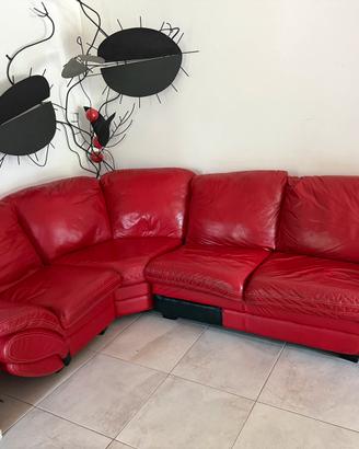 Divano angolare rosso in pelle