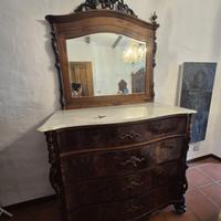 Armadio con specchio e cassetti, e piano in marmo