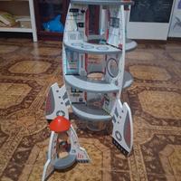 Navicella spaziale in legno