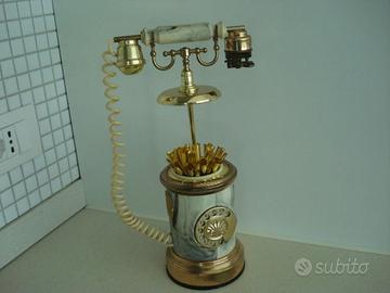 distributore di sigarette vintage con carillon