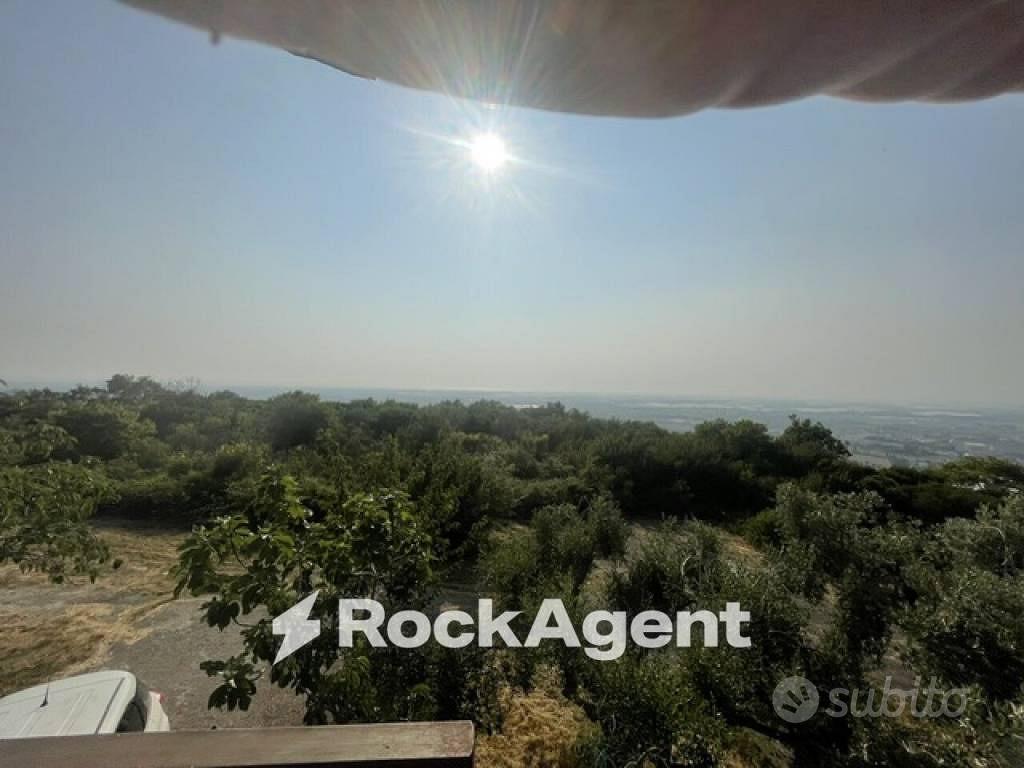 Terreno di 15000 m² a Albanella - Altro