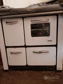 Stufa a legna, cucina anni 60