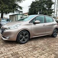 Peugeot 208 1.4 e-HDi 68 CV S&S robotizzato 5 port