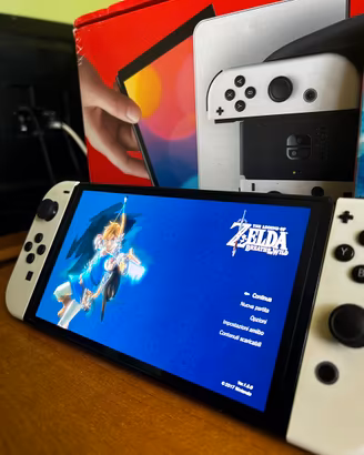 Nintendo Switch Oled + Zelda BOTW