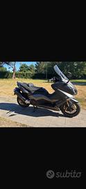 Yamaha T Max