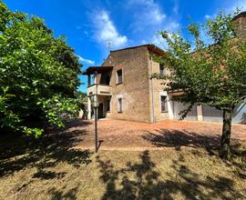 VILLA SINGOLA A VETRALLA
