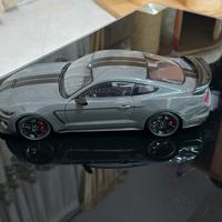 Ford Mustang 1/18