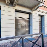 NEGOZIO A CREMA