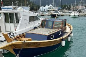 Gozzo 10 mt cabinato con skipper DAILY RENT