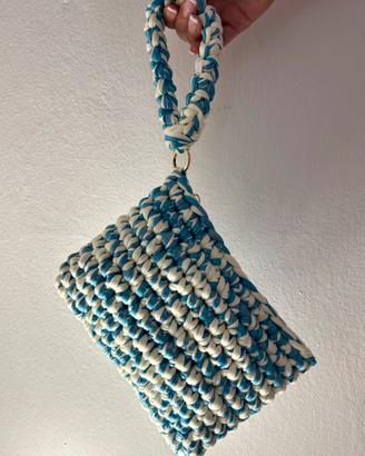 Pochette fatta a mano all’uncinetto