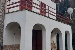 Villa a Poggio Catino