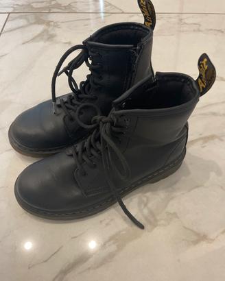 Dr Martens nere, 34
