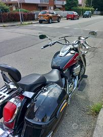 Suzuki Intruder 800 come nuova