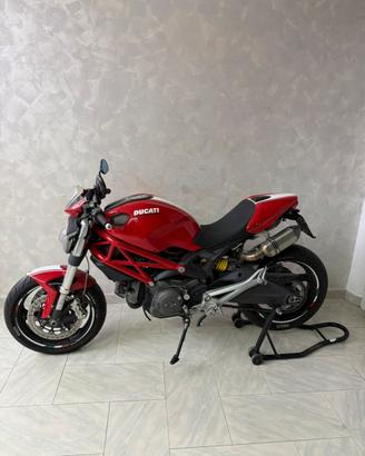 Ducati Monster 696+ depo A2