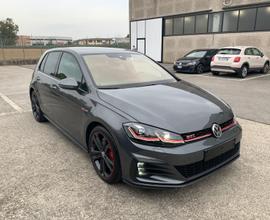 VOLKSWAGEN Golf 7ª serie - 2019