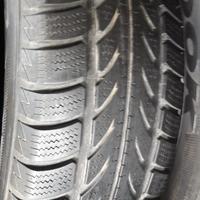 Gomme 205 / 70 R 15 96T