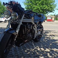 Triumph Speed triple 955