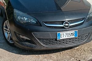 Opel Astra 1.4 benzina 100 CV ANNO 2014