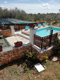 Trullo ostuni con piscina