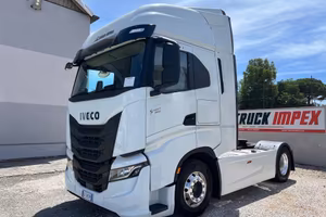 Iveco S-Way 490, anno 2023, km 185.000, clima, ret