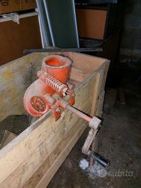 Mulino a mano sgrana pannocchie