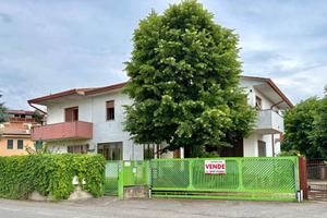 Villa di 400 m² con 5 locali a San Bonifacio
