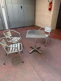 Tavolo + sedie da esterno