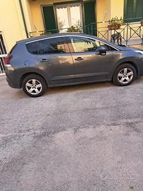 Auto da poco tagliandata e gommata