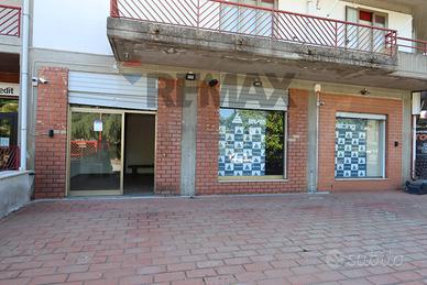 Locale Commerciale - Linguaglossa