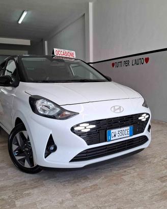 Hyundai i10 1.0 BENZINA - 2024 BICOLORE