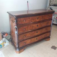 Canterano d'epoca mosso