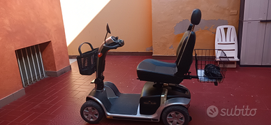 Scooter elettrico per anziani