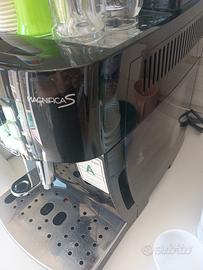 macchina da caffè in grani