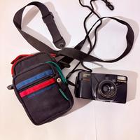 Fotocamera Olympus Superzoom 80 custodia Benetton