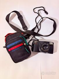 Fotocamera Olympus Superzoom 80 custodia Benetton