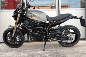 Benelli Leoncino 800