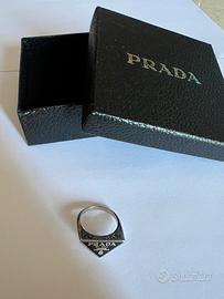 Anello Prada