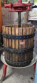 Attrezzatura per fare il vino- Torchio- Pigiatrice