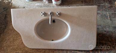 Lavandino con piano in marmo