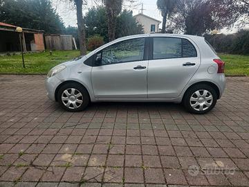 Toyota yaris 2008 