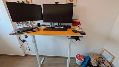 Scrivania smart regolabile (include 2 regali)