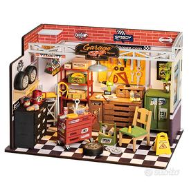 Diorama di un'officina meccanica della Rolife