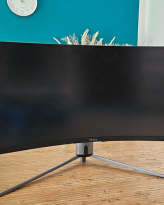 Schermo curvo ultra wide MSI